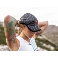 Compressport Pro Racing Cap Noir -Vêtements De Sport main CU00003B990 3 2104