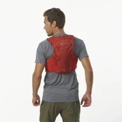 Salomon Active Skin 8 Rouge -Vêtements De Sport main LC1909600 1 MOD ACTIVE SKIN 8 with flasks Fiery Red EBON.png.high res 28e3