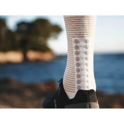 Compressport Pro Racing Socks V4.0 Run High Blanc -Vêtements De Sport main pro racing socks v4 run high white alloy 3 1 789f