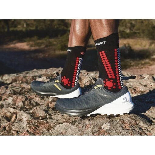 Compressport Pro Racing Socks V4.0 Trail Noir – Image 3